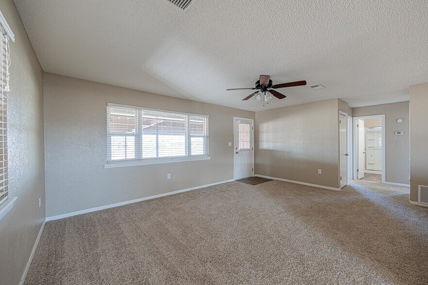 More Photos Of 1405 Garden City Hwy, Midland Office Residential For Sale
