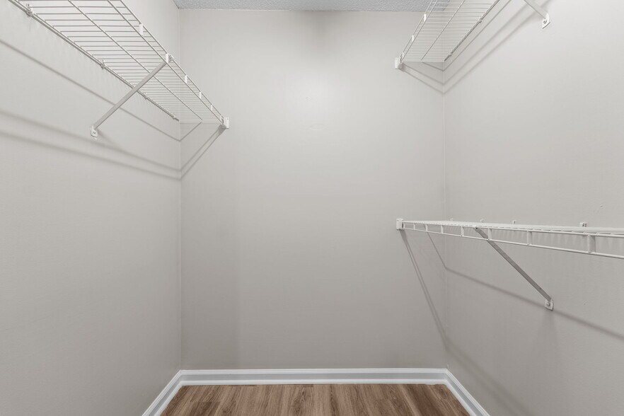 More Photos Of 920 Highland Ave, Greensboro Apartments For Sale