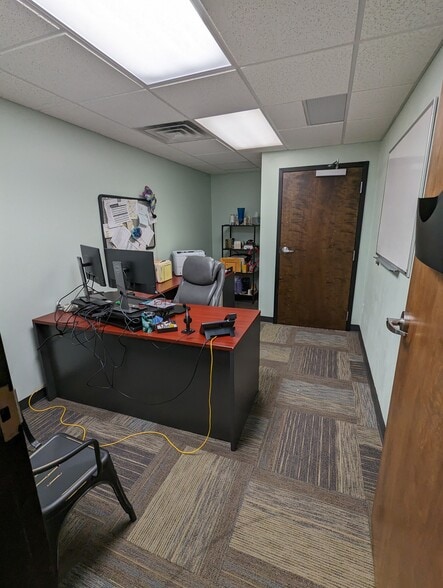 More Photos Of 222 W Main St, Belleville Medical For Sale