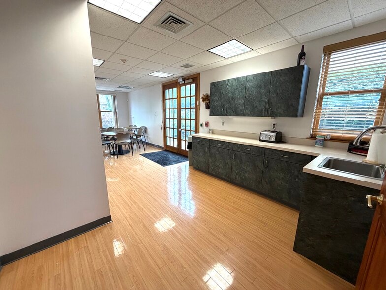 More Photos Of 22 S 2nd St, Emmaus Loft Creative Space For Lease