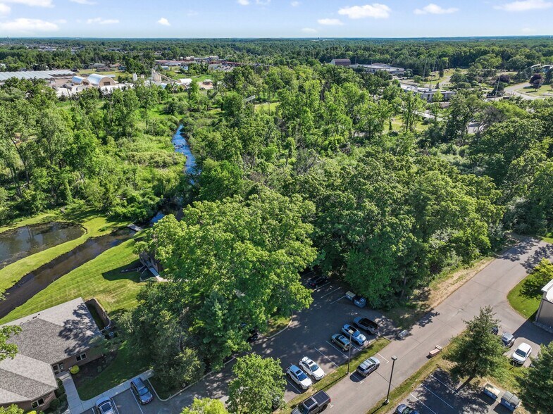 More Photos Of 440 W Centre Ave, Portage Office For Sale