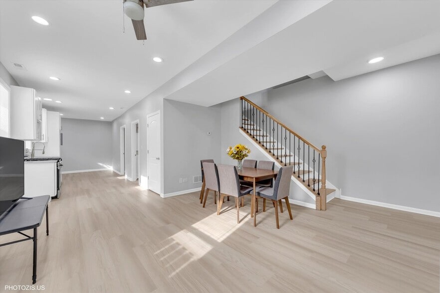 More Photos Of 8404 S Exchange Ave, Chicago Multifamily For Sale