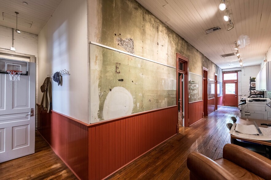 More Photos Of 131-135 S Wilmington St, Raleigh Storefront Retail Office For Lease