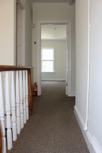 More Photos Of 1804 T St NW, Washington Office For Lease