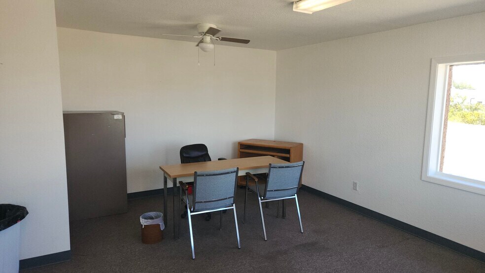 More Photos Of 511 E Main St, Quartzsite Flex For Sale