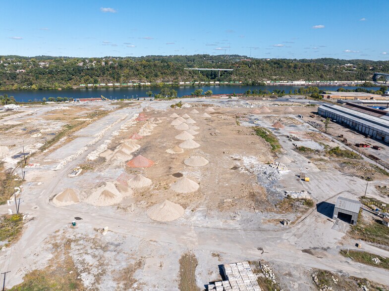 More Photos Of 149 Nichol Ave, McKees Rocks Land For Lease