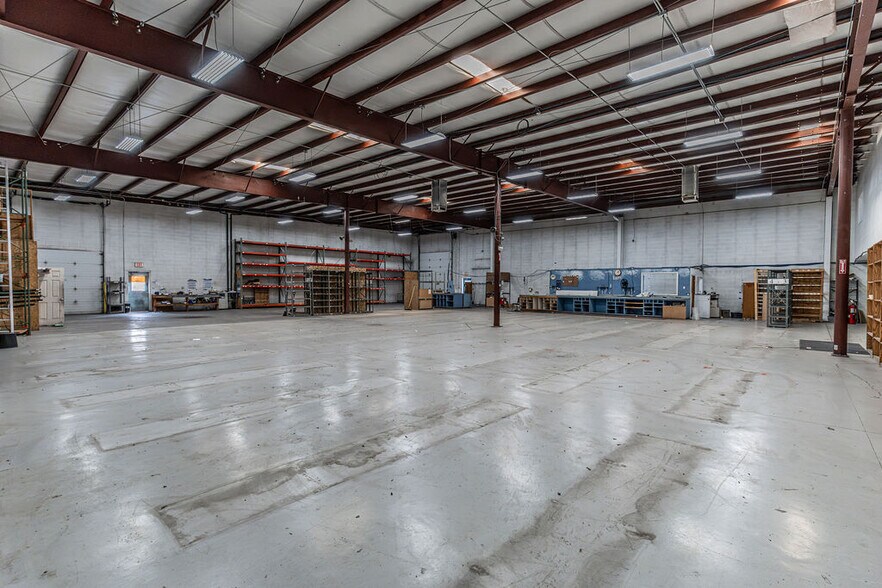 More Photos Of 3311 W Parkway Blvd, West Valley City Industrial For Sale
