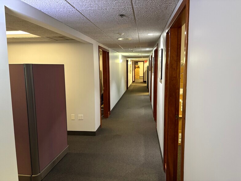 More Photos Of 146 W Boylston Dr, Worcester Office For Sale