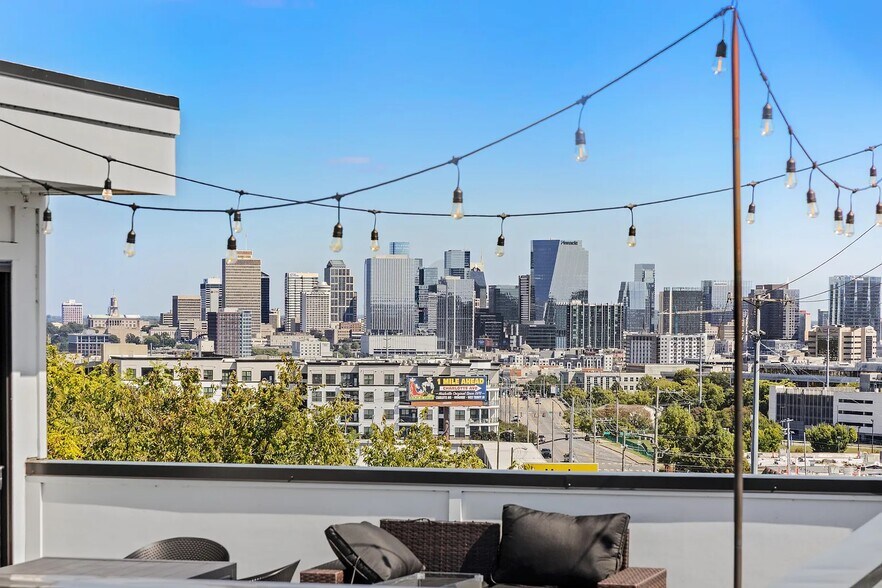 More Photos Of 3216 Charlotte Rd, Nashville Office For Lease