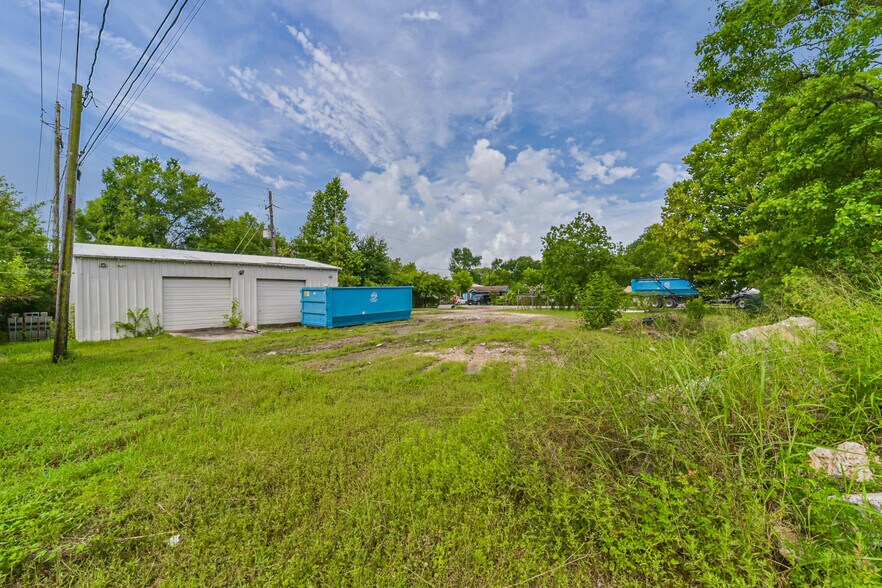 More Photos Of 14133 Ravendale Rd, Humble Warehouse For Sale