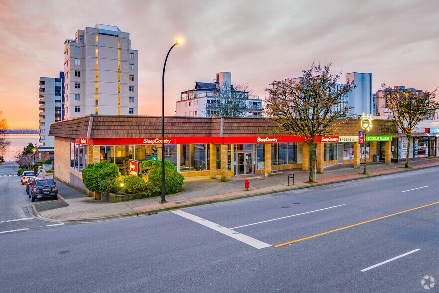 More Photos Of 1802 Marine Dr, West Vancouver Storefront For Sale