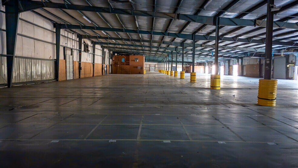 More Photos Of 1139 County Road 67, Myrtle Distribution For Sale