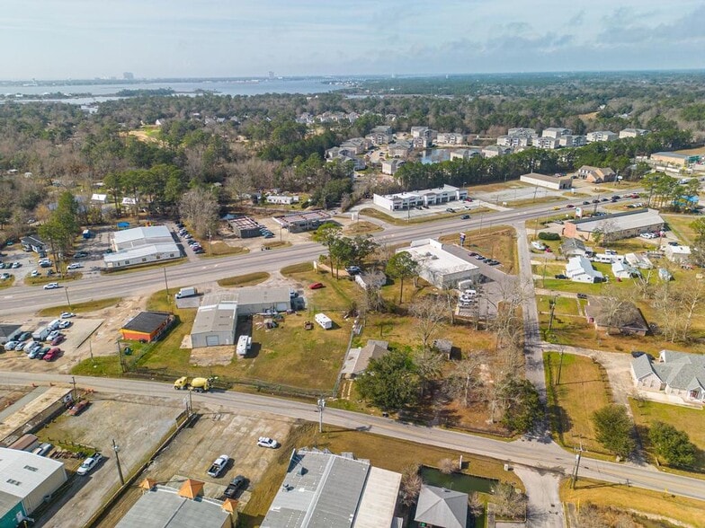 More Photos Of 6514 Washington Ave, Ocean Springs General Retail For Sale