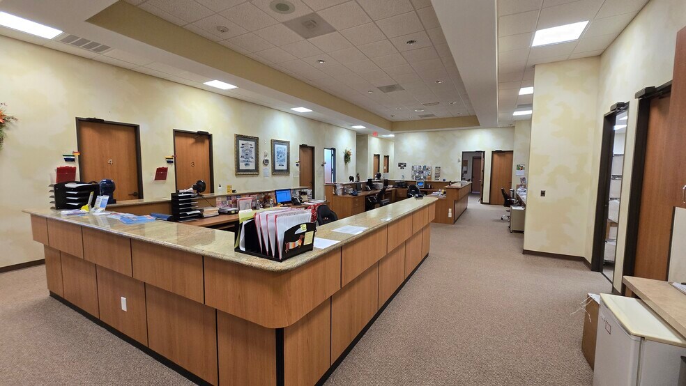 More Photos Of 11706 Fallbrook Dr, Houston Medical For Sale