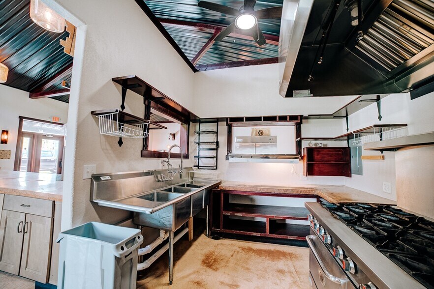 More Photos Of 1015 Colfax St, Crescent City Restaurant For Sale