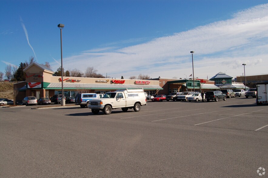 More Photos Of 511 Valley Mall Pky, East Wenatchee Unknown For Lease