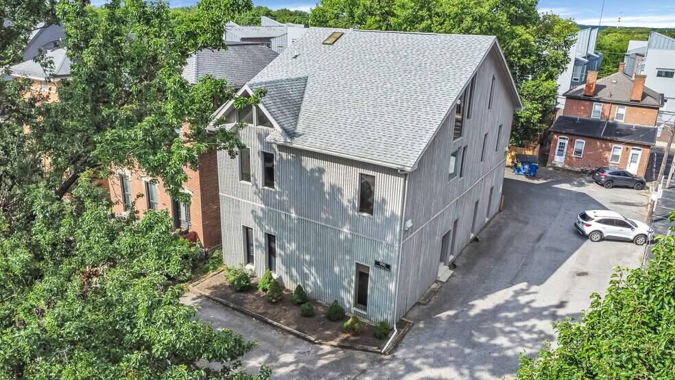 More Photos Of 995 S High St, Columbus Loft Creative Space For Sale