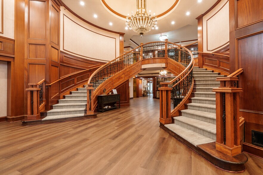 More Photos Of 425 Country Club Dr, Stockbridge Healthcare For Sale