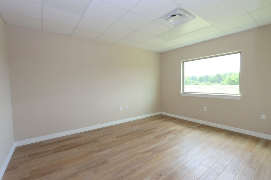 More Photos Of 16310 State Highway 249, Houston Showroom For Sale