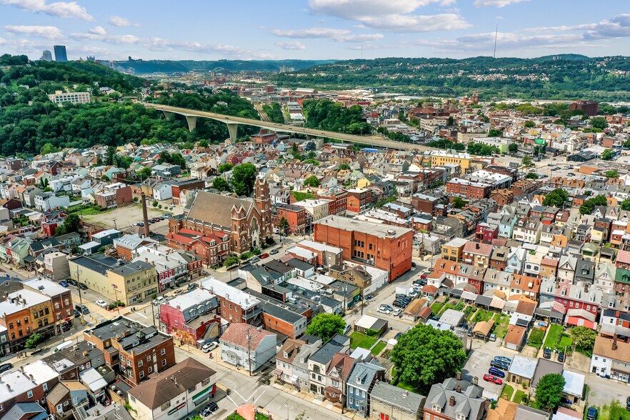 More Photos Of 4711-4713 Liberty Ave, Pittsburgh General Retail For Sale