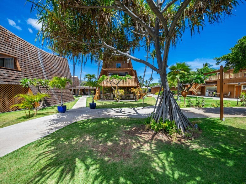 More Photos Of 1300 Kamehameha V Hwy, Kaunakakai Hotel For Sale