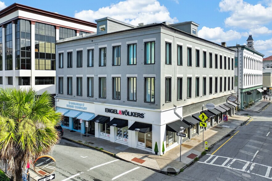 Primary Photo Of 31 W congress St, Savannah Office Residential For Lease