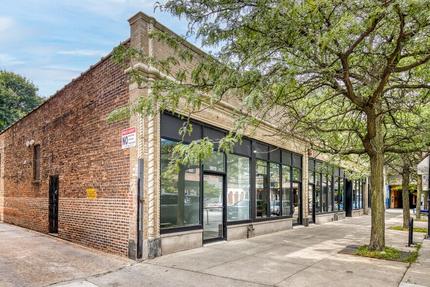 More Photos Of 1601-1613 E 53rd St, Chicago Storefront For Lease