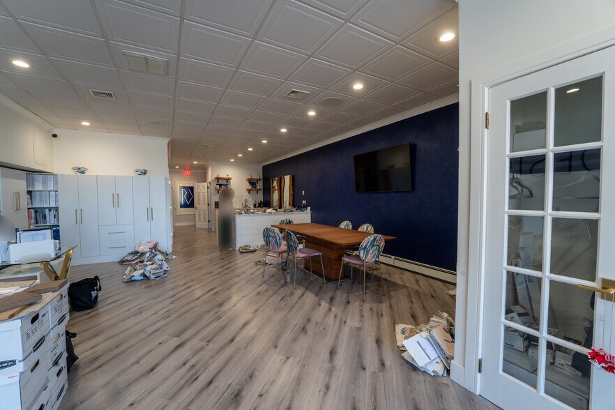 Primary Photo Of 12-16 Laurel Rd, East Northport Storefront Retail Office For Lease