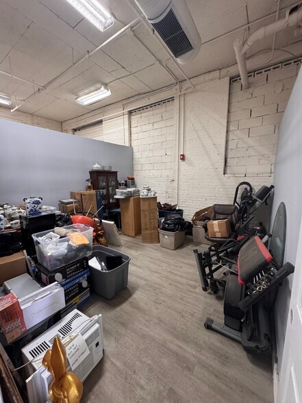 More Photos Of 334 Ontario St, Albany Warehouse For Sale