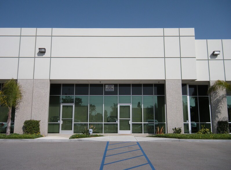 More Photos Of 3000 Bunsen Ave, Ventura Manufacturing For Lease