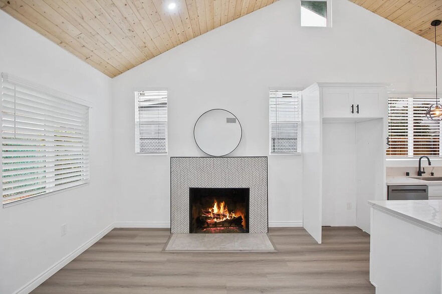 More Photos Of 1736-1740 N Sierra Bonita Ave, Pasadena Office Residential For Lease