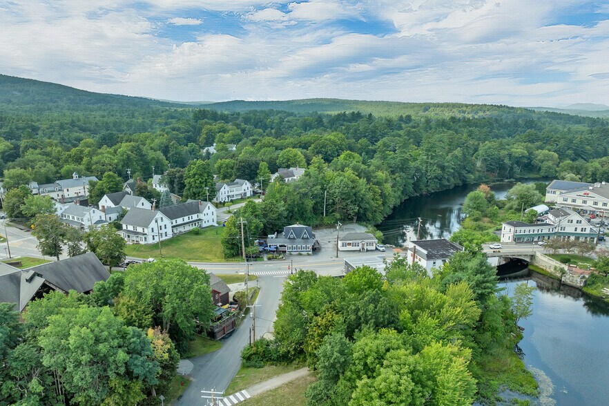 More Photos Of 40 Main St, Goffstown Restaurant For Sale
