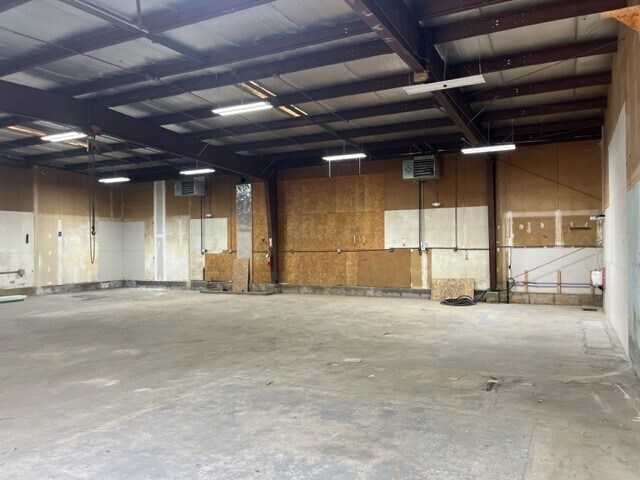 More Photos Of 85 Danbury Rd, New Milford Industrial For Lease