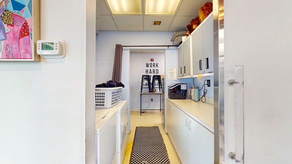 More Photos Of 124 Hebron Ave, Glastonbury Office For Lease