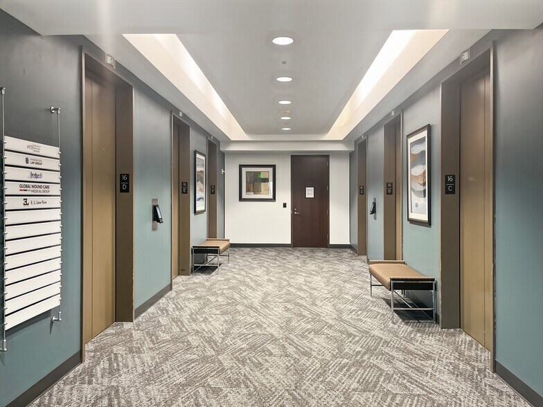 More Photos Of 650 NE Holladay St, Portland Coworking Space