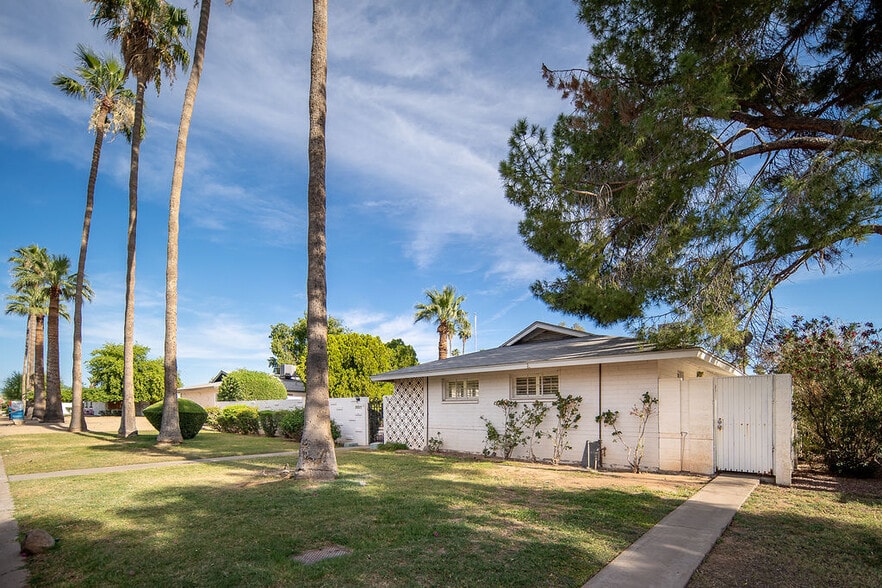 More Photos Of 3517 E Montecito Ave, Phoenix Apartments For Sale