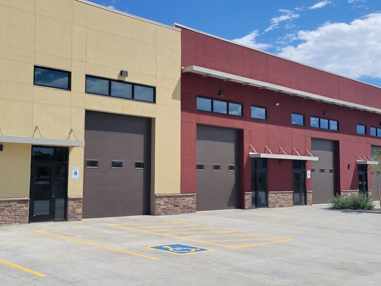 More Photos Of 351 W 66th St, Loveland Warehouse For Sale