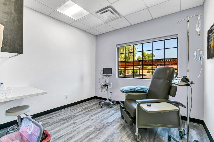 More Photos Of 4105 N 20th St, Phoenix Medical For Sale