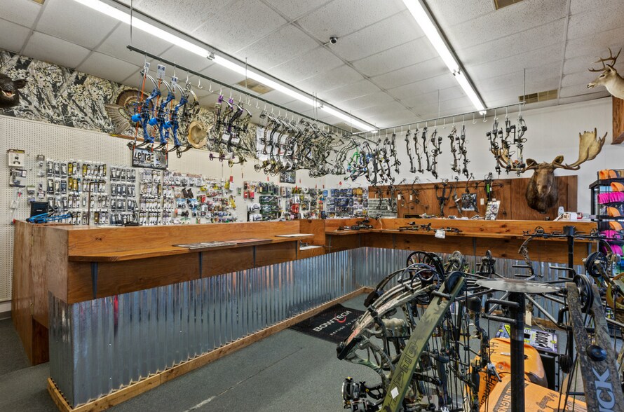 More Photos Of 5500 Franklin Ave, Waco Freestanding For Sale