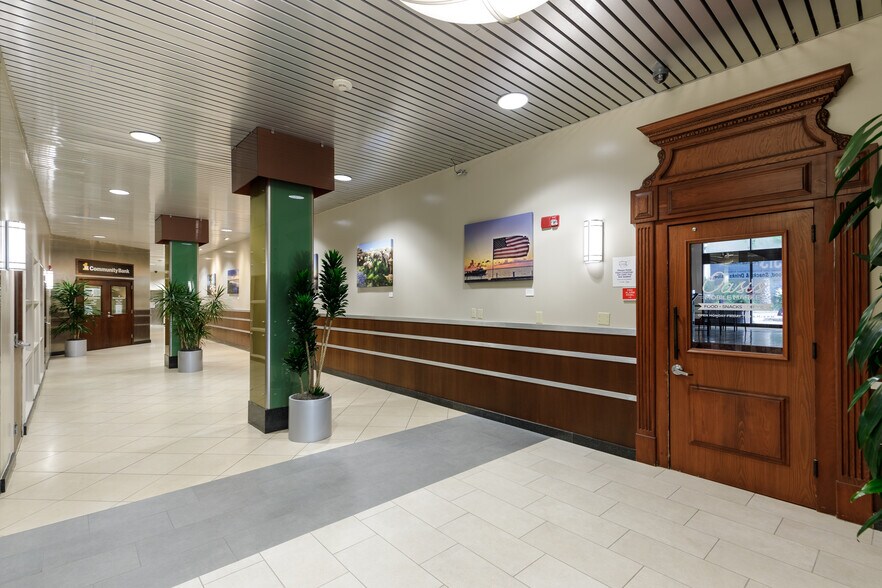 More Photos Of 500 N Water St, Corpus Christi Office For Lease