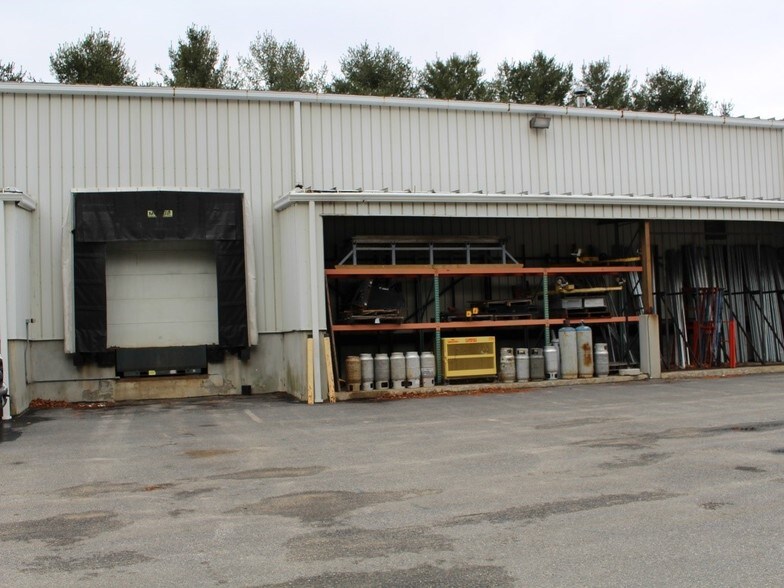 More Photos Of 427 Goshen Rd, Torrington Flex For Sale