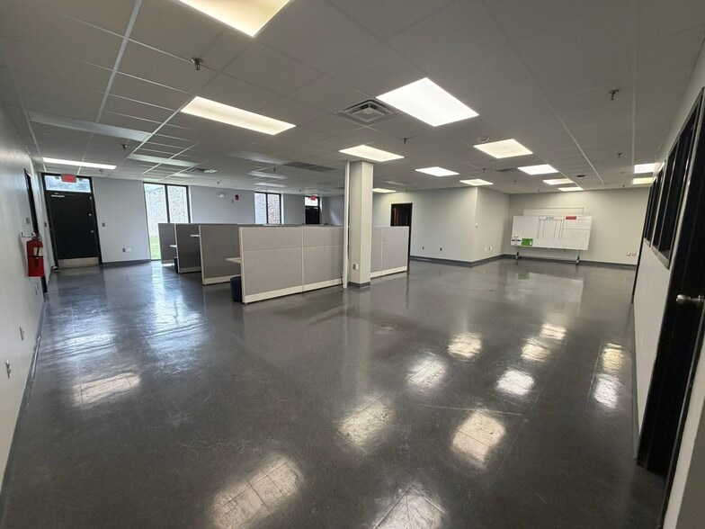 More Photos Of 5300 Jefferson Pky, Pine Bluff Warehouse For Lease