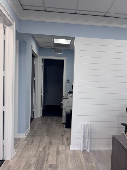 More Photos Of 4584 Mercantile Ave, Naples Warehouse For Sale