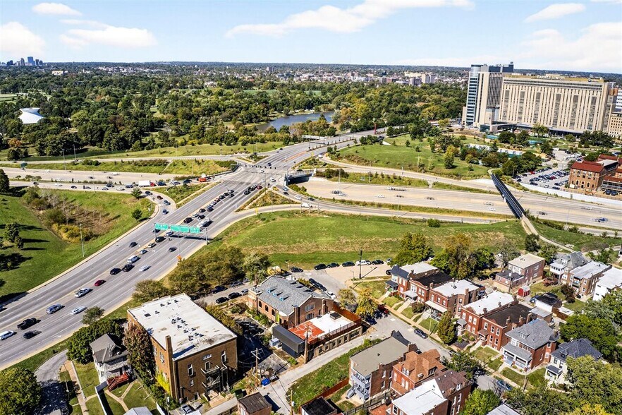 More Photos Of 1034 S Kingshighway Blvd, Saint Louis Office For Sale