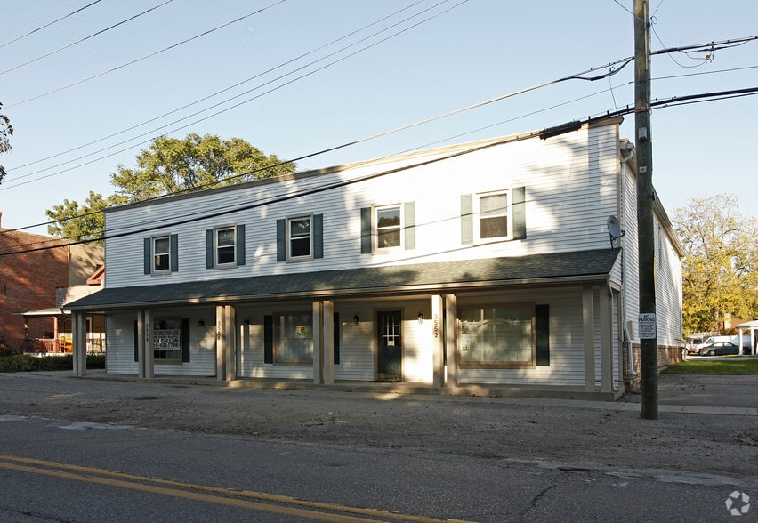 Primary Photo Of 3552-3556 Avon St, Hartland Medical For Sale