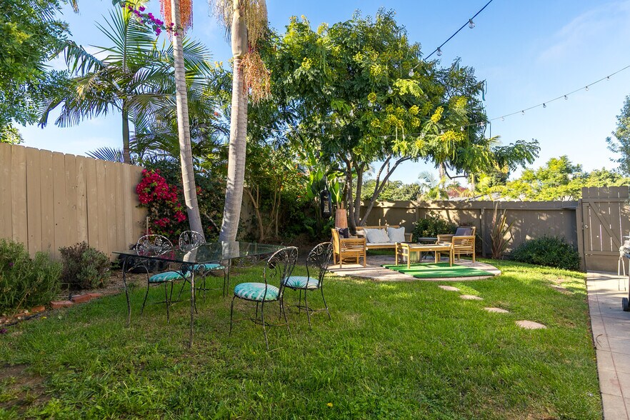 More Photos Of 1980 Chatsworth Blvd, San Diego Apartments For Sale