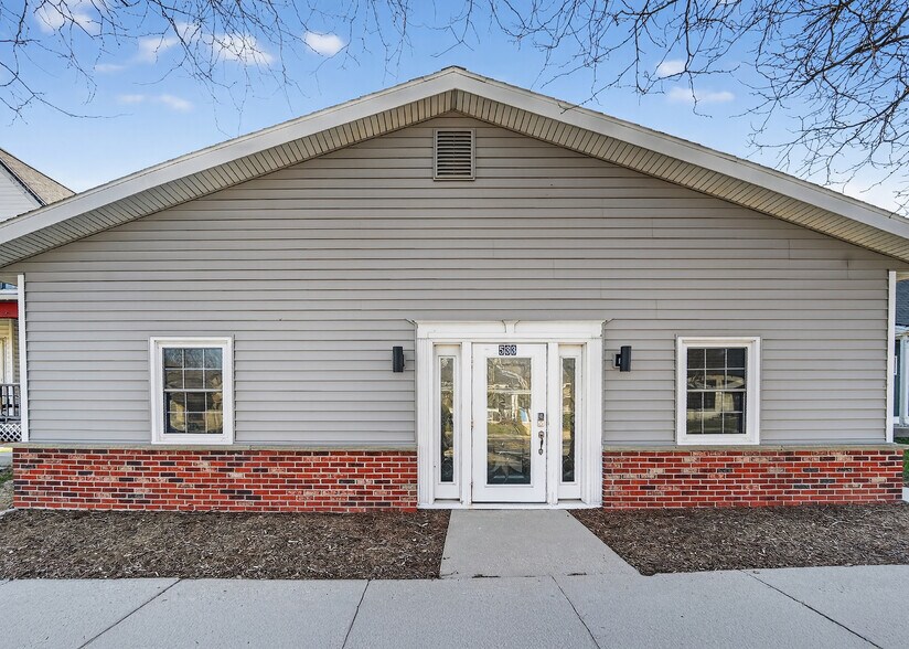 More Photos Of 533 S Main St, West Bend Office For Sale