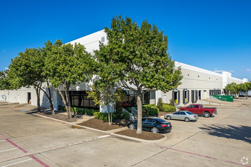Primary Photo Of 3102 S Miller Park Dr, Garland Warehouse For Lease