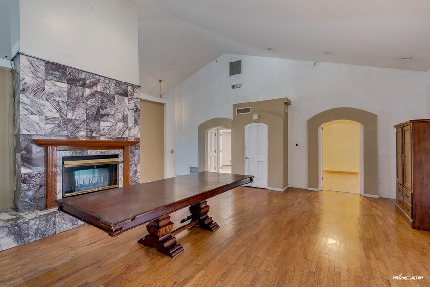 More Photos Of 14414 N 29th St, Phoenix Assisted Living For Lease