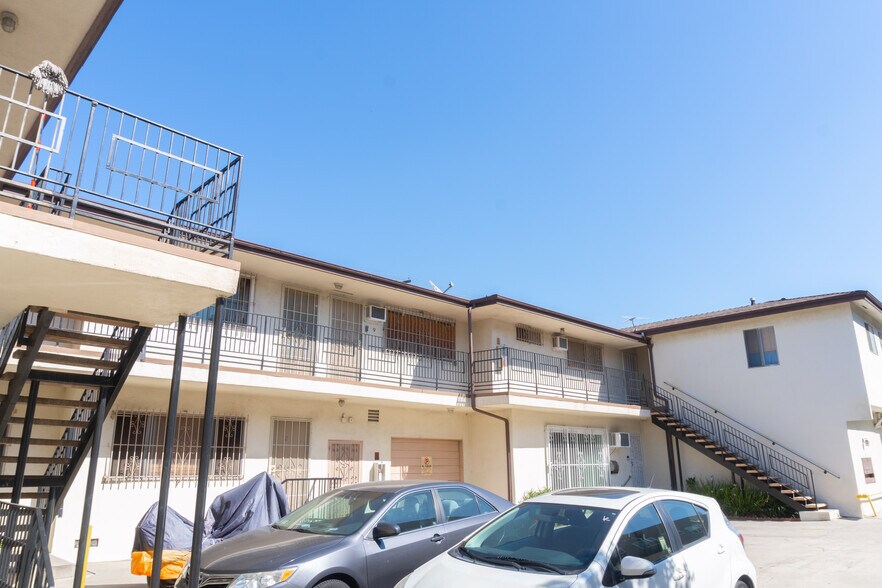 More Photos Of 405 S Boyle Ave, Los Angeles Apartments For Sale